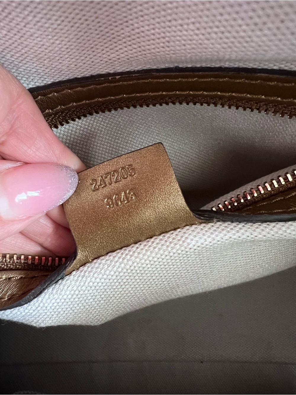 Gucci Boston Purse Metallic Bronze Duffle Bag Style Gold Crossbody Strap - Picture 13 of 16